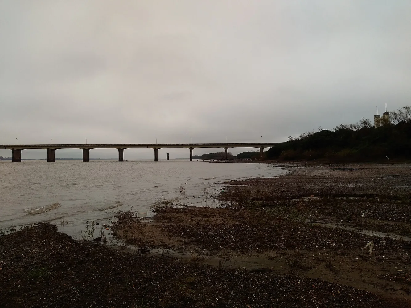 Ponte Internacional e Rio Uruguai vistos de Uruguaiana, em foto de arquivo